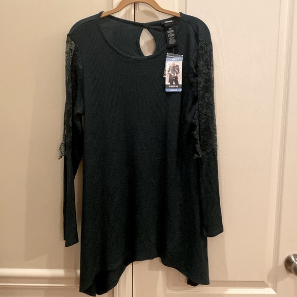 NWT Premise Tunic with Lace Detail on Sleeves Size Large - Picture 1 of 9